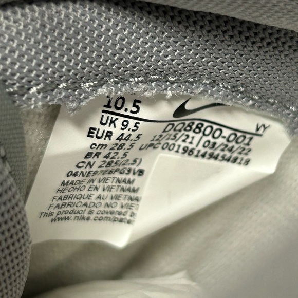 Nike Dunk High Shoes - Picture 7 of 9